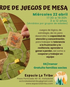 Tarde de juegos de mesa en La Tribu