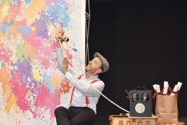 Gonzalo Granados presenta "Monsieur le Magicien" en Villacastín