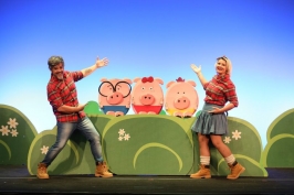 Dubbi Kids presenta "Los 3 cerditos" en Arroyo de la Encomienda