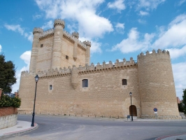 Visita y concierto en el Castillo Fuensaldaña