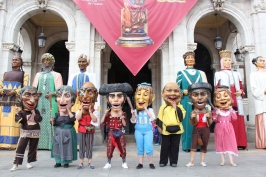 Gigantes y Cabezudos en la Plaza Mayor de Valladolid