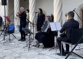 Manusser en concierto en Santa Marta de Tormes Manusser en concierto en Santa Marta de Tormes