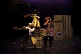 Bambalúa Teatro presenta “PI-RA-TAS