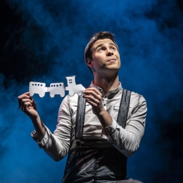 Txema Muñoz presenta “Lumière”