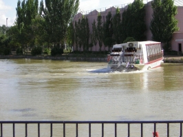 Turismo familiar: El Canal de Castilla en Medina de Rioseco (Valladolid)