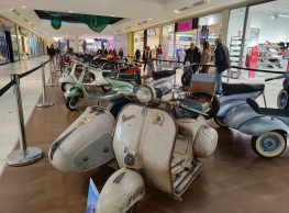 Exposición de motos clásicas en Vallsur