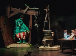 Katua&Galea Teatro presenta “Camuñas” Katua&Galea Teatro presenta “Camuñas”
