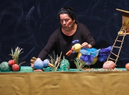 Cía. La Gotera de Lazotea presenta “La gallina churra”