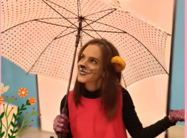 Teatre Patraix presenta “La gata, una leyenda con botas”