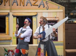 Teatro La Sonrisa presenta “Bricomanazas” en Mojados