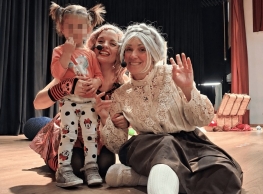 Líbera Teatro presenta "Los Cuentos de Lana" en Grijalba Líbera Teatro presenta "Los Cuentos de Lana" en Grijalba