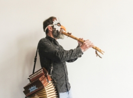 Neonymus presenta “Historia inventada de la música inventada”