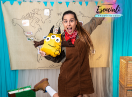 Esenciali Producciones presenta "Alicia y Garabato, la maleta”