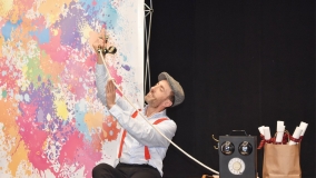 Gonzalo Granados presenta "Monsieur le Magicien" en Villacastín