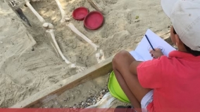 Taller "Pequeños arqueólogos" en la Villa Romana La Olmeda