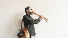 Neonymus presenta “Historia inventada de la música inventada”